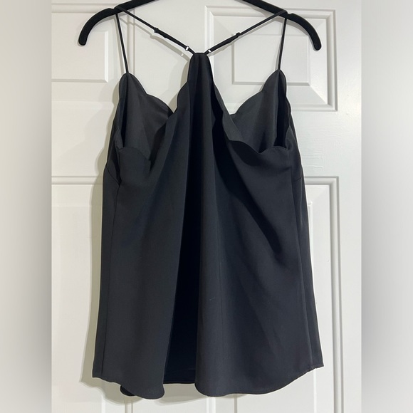 Women’s J. Crew Scallop Tank - Picture 4 of 4